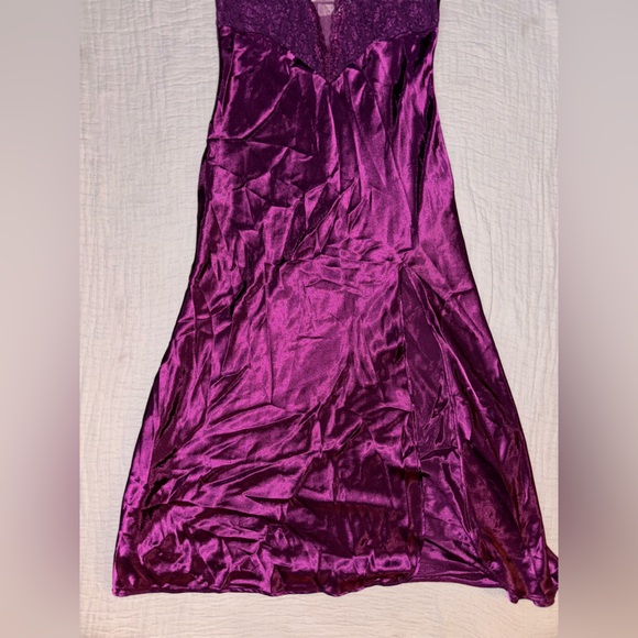 Victorias Secret Gold Label Camisole Nightgown Size M Purple Maxi Lace Sexy Slit - Picture 3 of 10